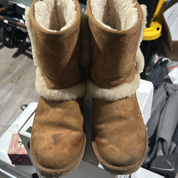 UGG AUSTRALIA CARTER CHESTNUT ANKLE BOOT - Picture 2 of 4